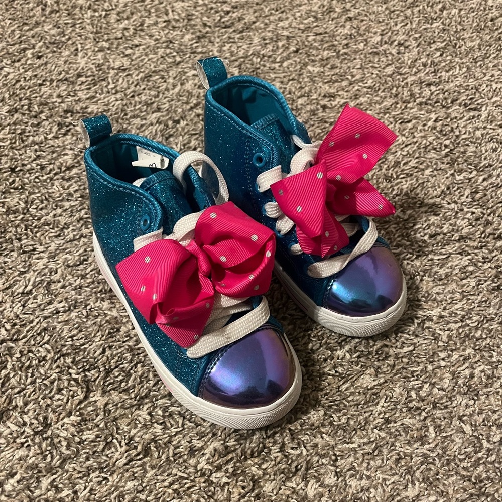 JoJo Siwa tennis shoes